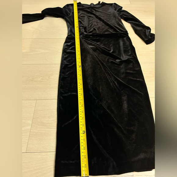 BANANA REPUBLIC Black Velvet Twist Waist Party Evening Dress Size 4 (Like New) - Picture 8 of 8